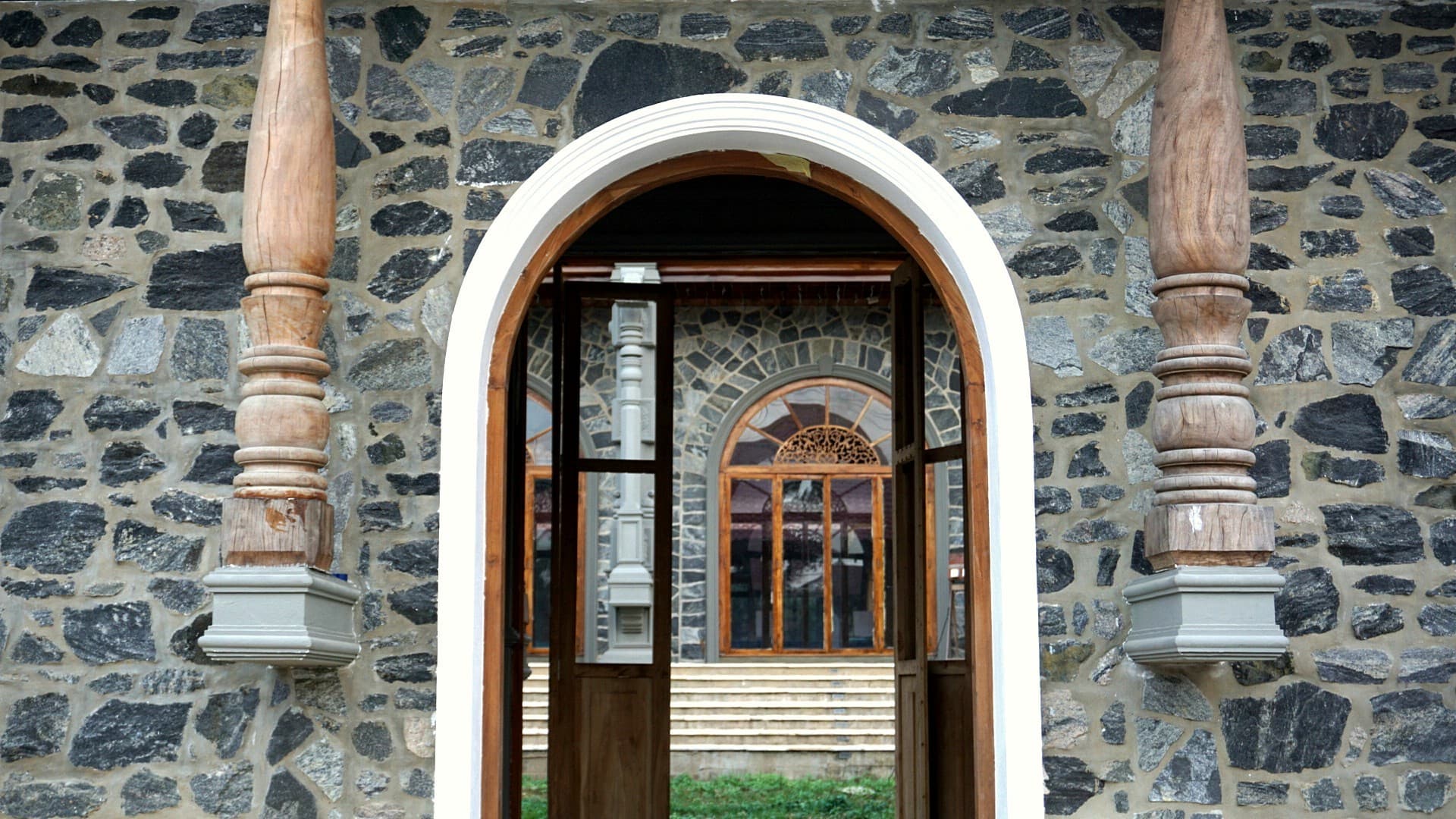 Room Gallery 1