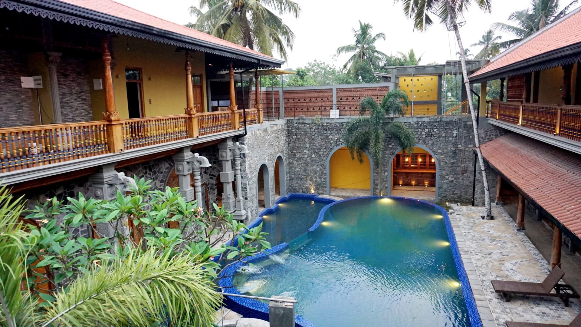 Luxury Resort 6
