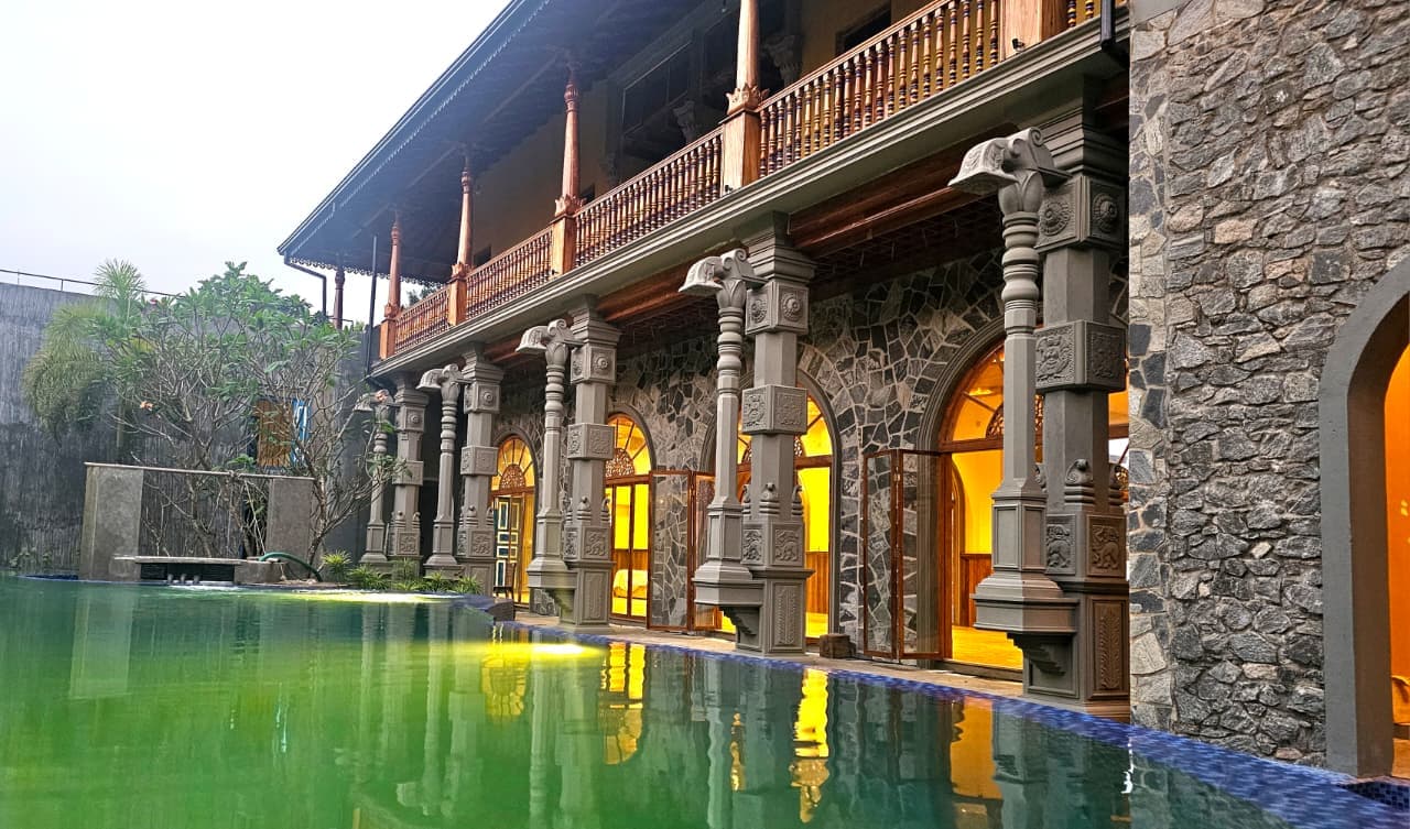 Heritage hotel architecture